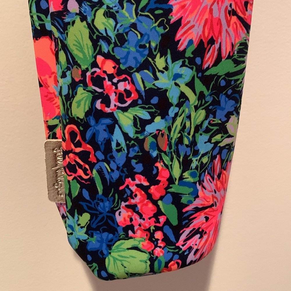 NWOT Lilly Pulitzer wine tote - Picture 2 of 3